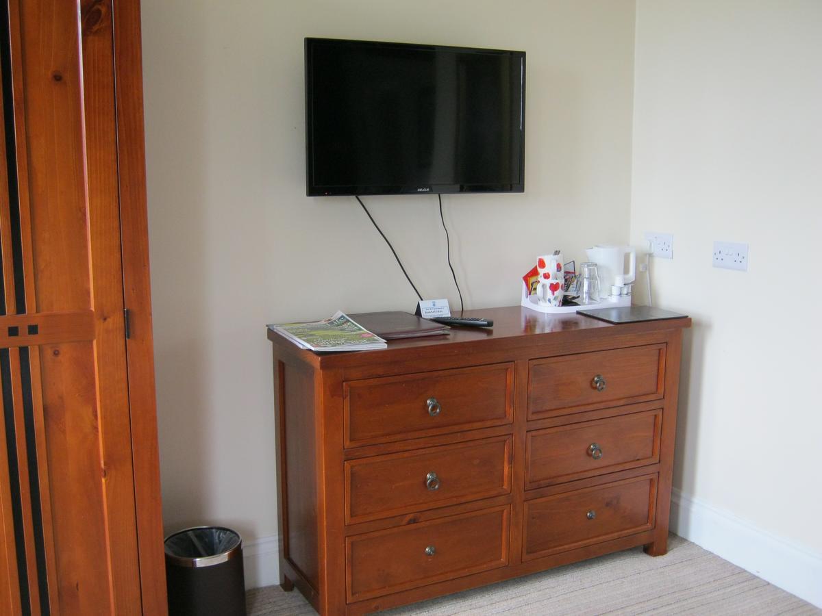 Autumn Leaves Guest House Уитби Экстерьер фото